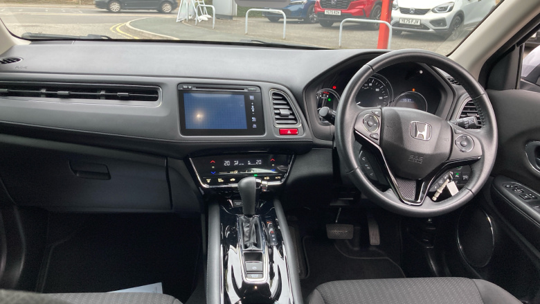 Honda HR-V 1.5 i-VTEC SE Navi CVT 5dr Petrol Hatchback